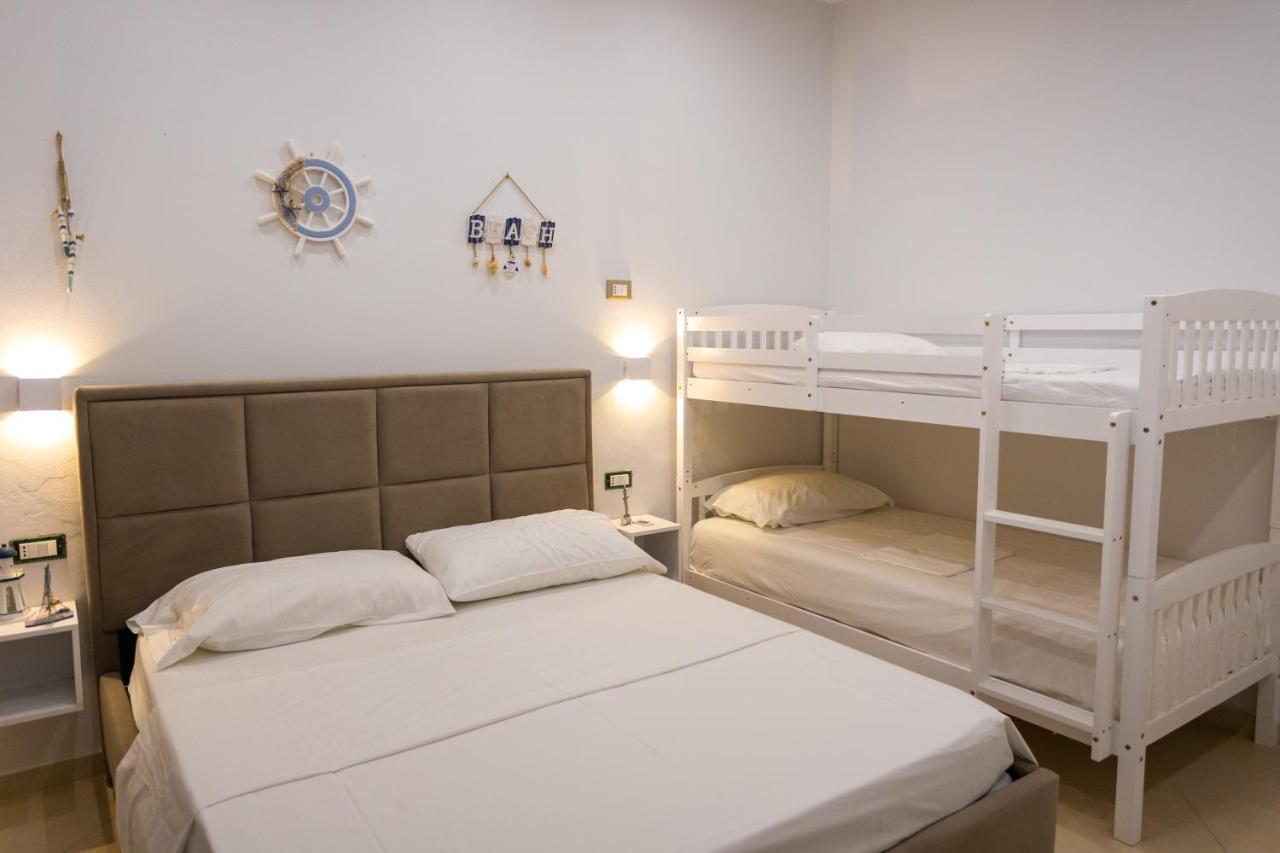 Toni'S Studios Vlorë Buitenkant foto